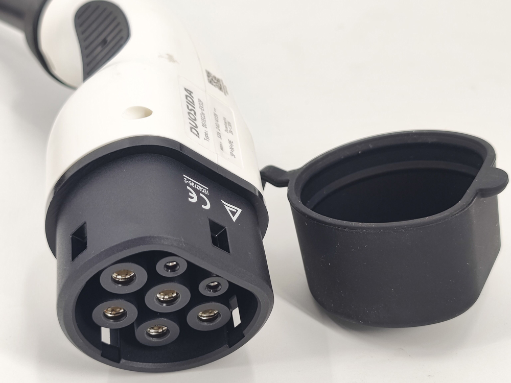 Common Safety Issues with Car Chargers