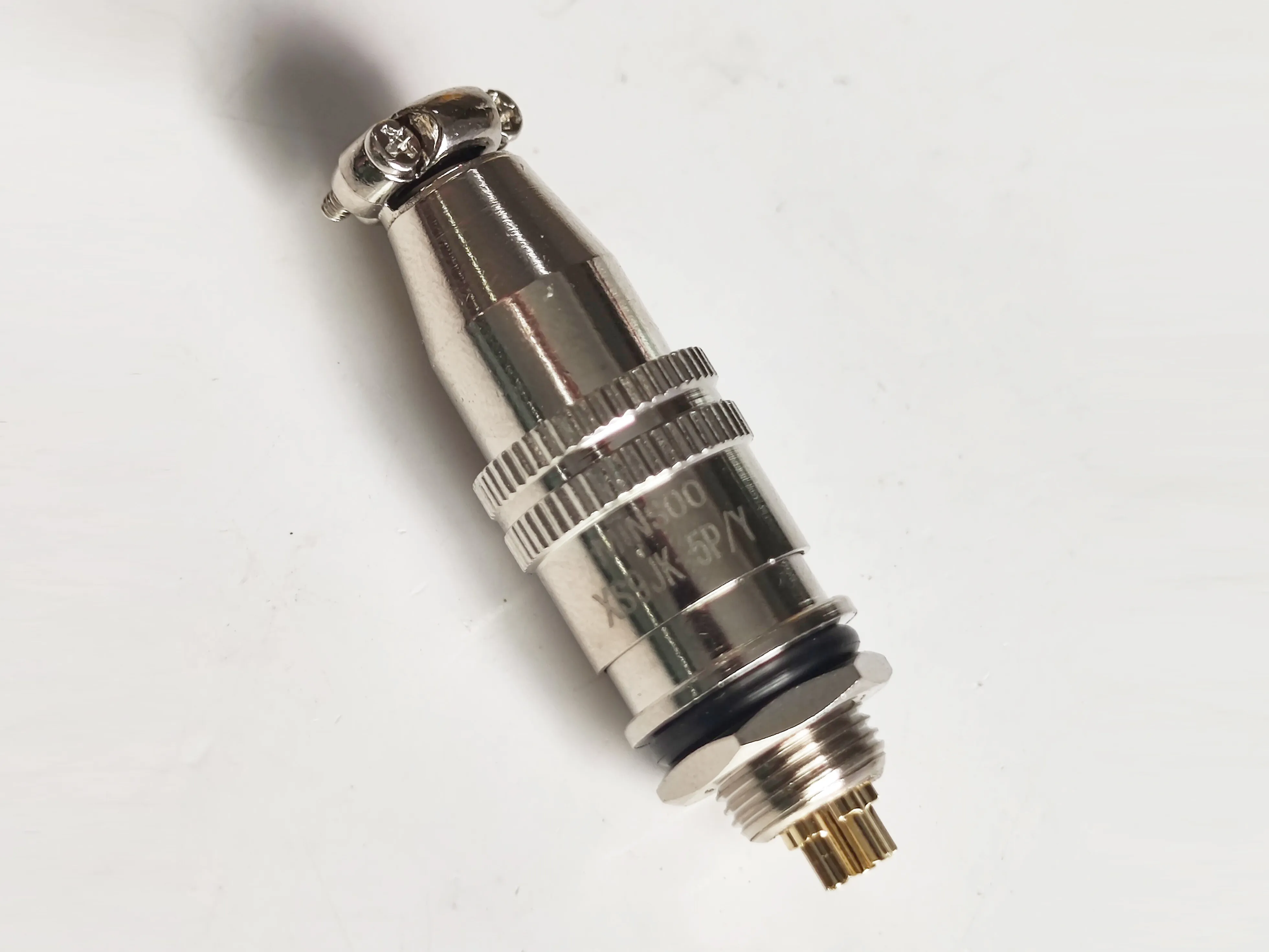 So wählen Sie einen Rundsteckverbinder aus？