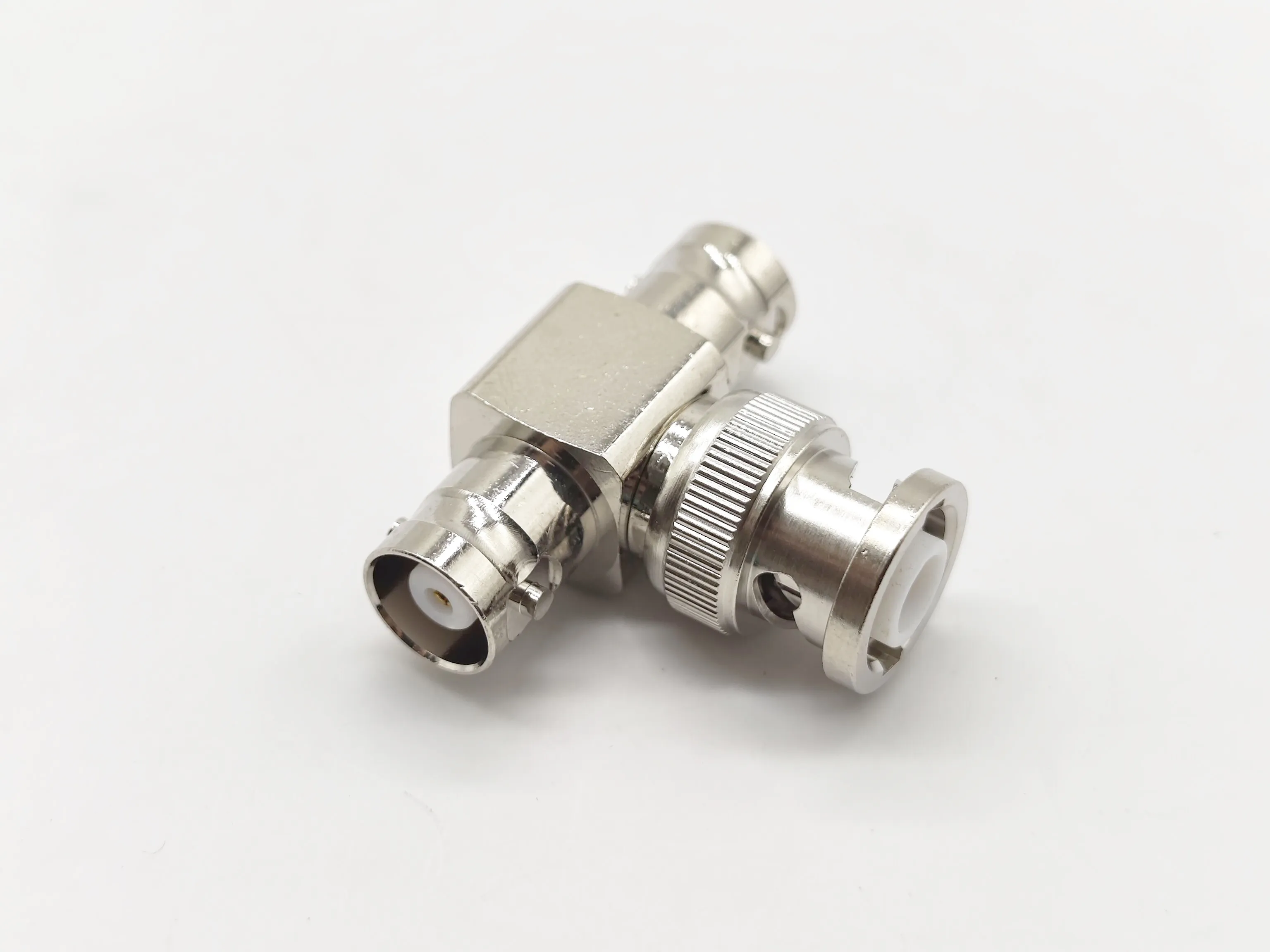 Warum SHV-Steckverbinder die beste Wahl für Hochspannungsprüfungen sind