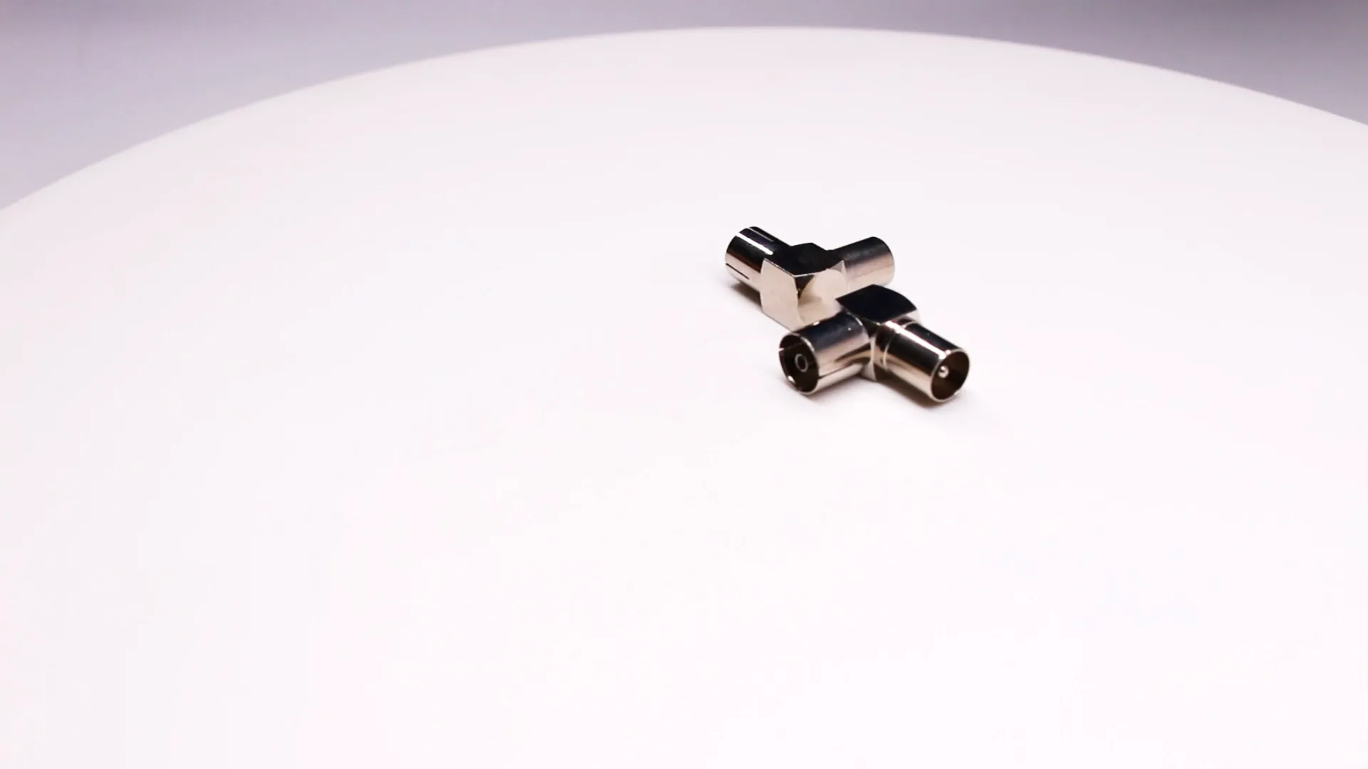 PAL Adapter Video: PAL Male to Female Adapter RF Connector Angled Nickel Plating