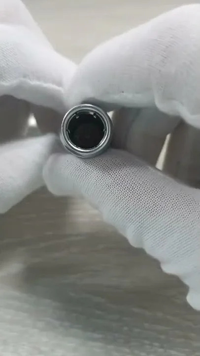 Straight hot-swappable metal self-locking aviation plug socket connector Video