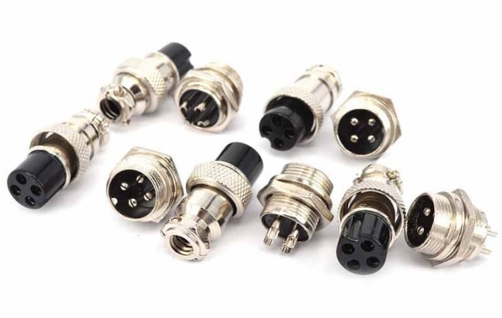 What are the factors to consider when choosing an aviation plug?