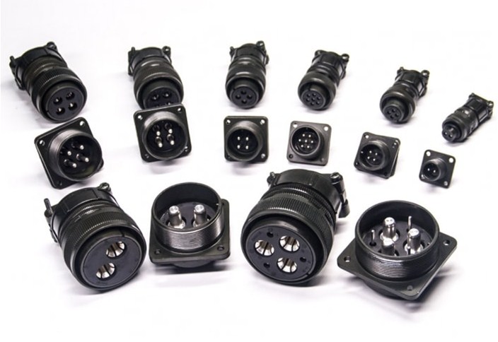 How are commonly used electronic connectors classified?