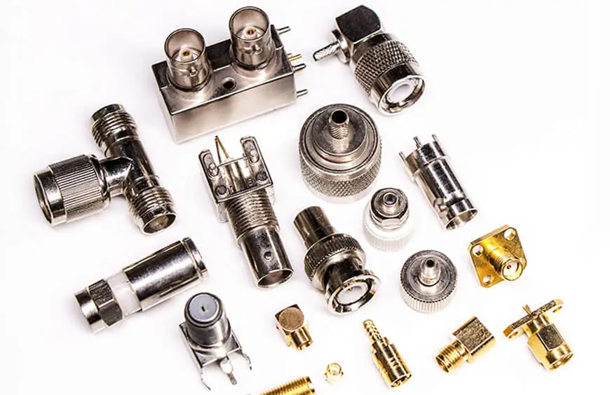 Four connection forms for connector plugs