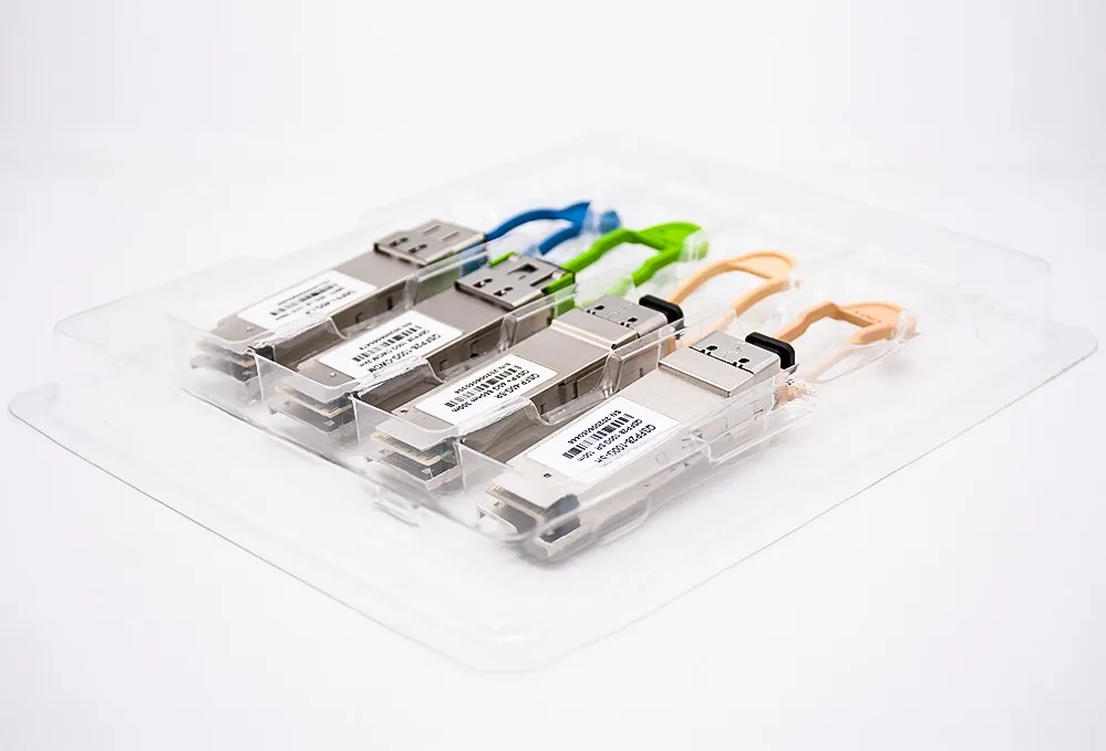 Como distinguir entre interfaces LC e SC de módulos ópticos?