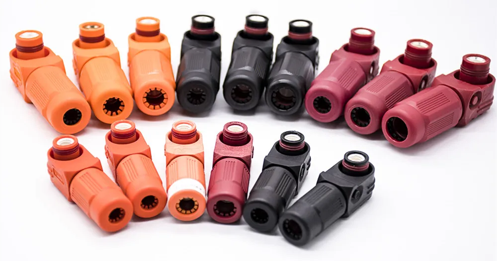 储能系统中的锂电池连接器