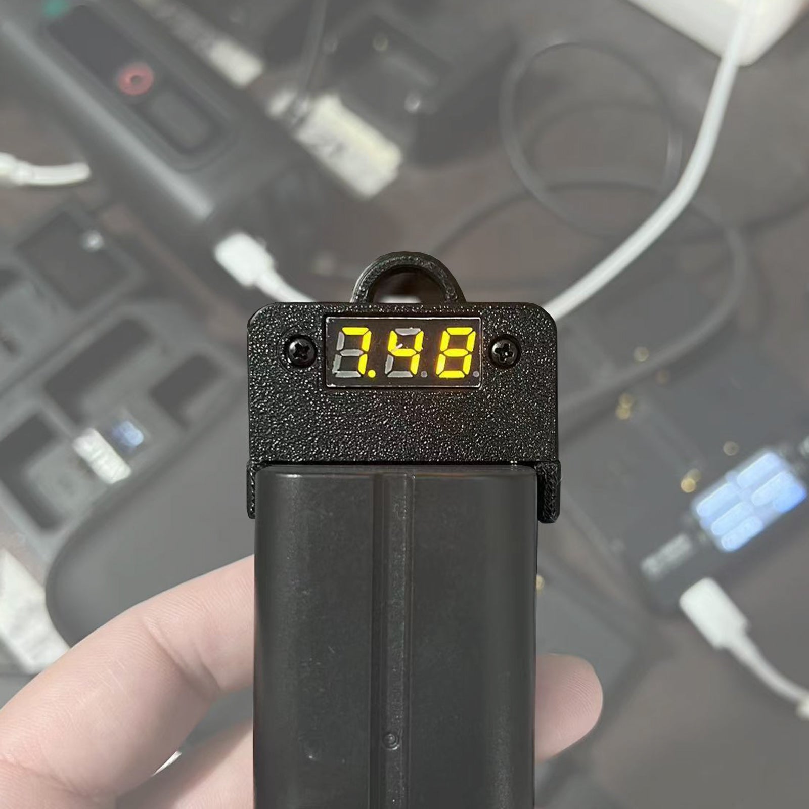 Elecbee Instant Read NP-F Battery Tester Checker Battery Remaining Power for Sony NP F550| F750| F970 Battery Meter Volt Display